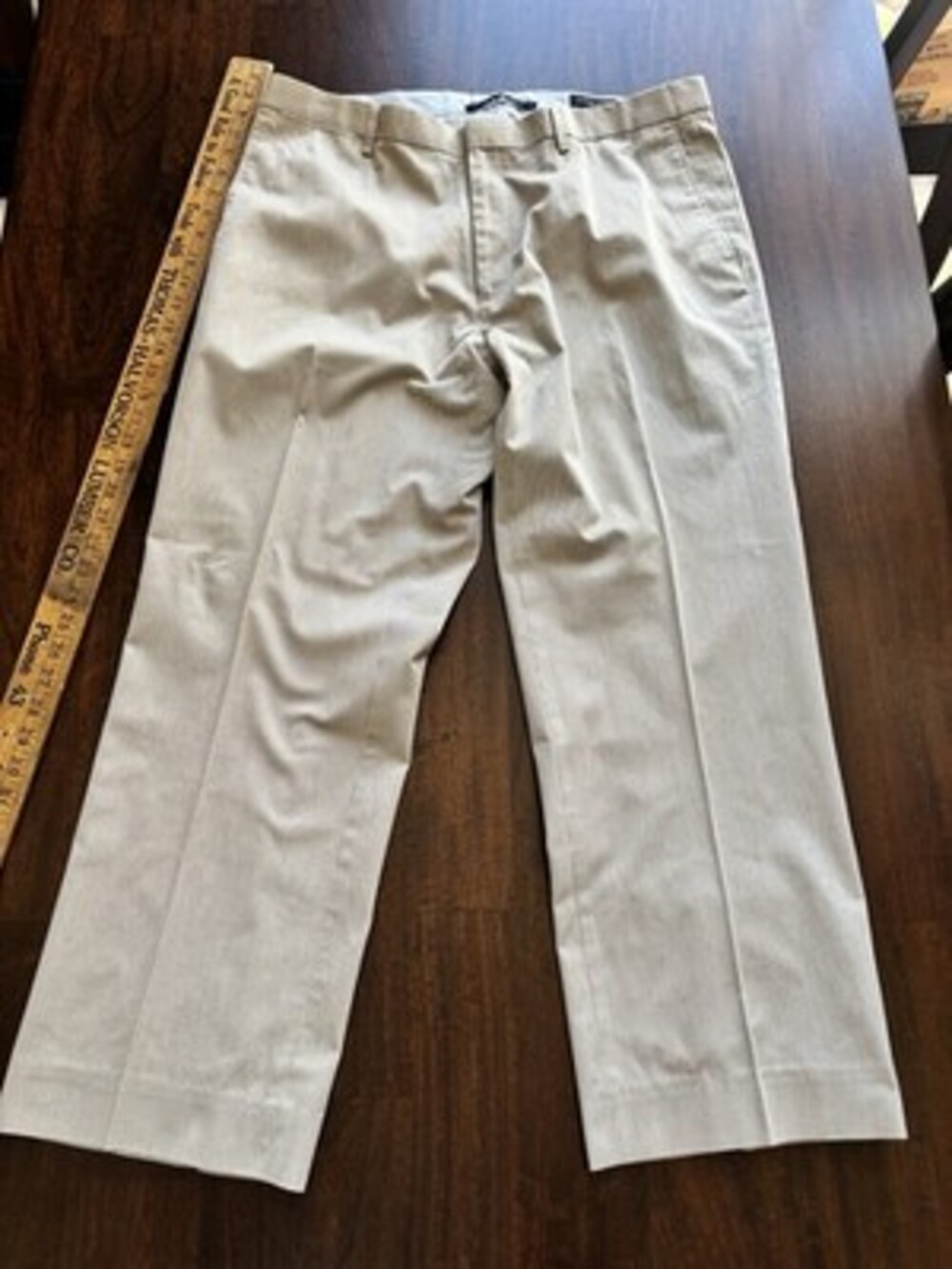 Banana Republic Men’s Fine Striped Tan Classic Fit Dress Pants 36x32